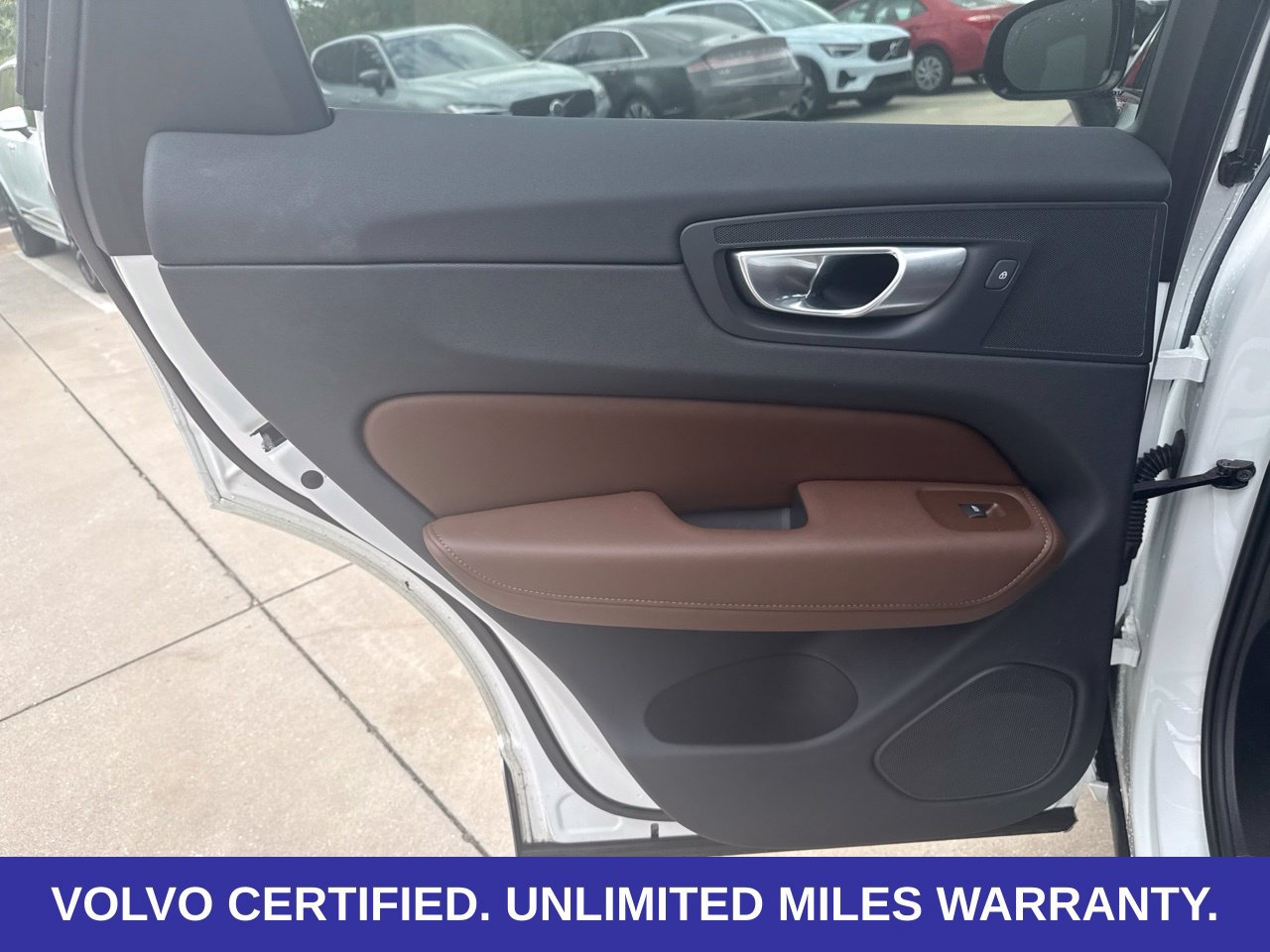 Certified 2024 Volvo XC60 B5 Plus w/ Protection Package Premier AWD/4WD image 26