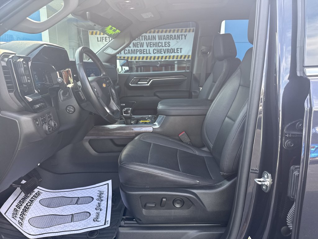 Used 2023 Chevrolet Silverado 1500 LTZ w/ LTZ Premium Package AWD/4WD image 22