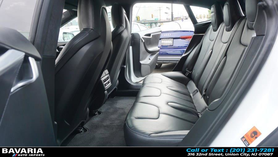 Used 2016 Tesla Model S 70D image 24