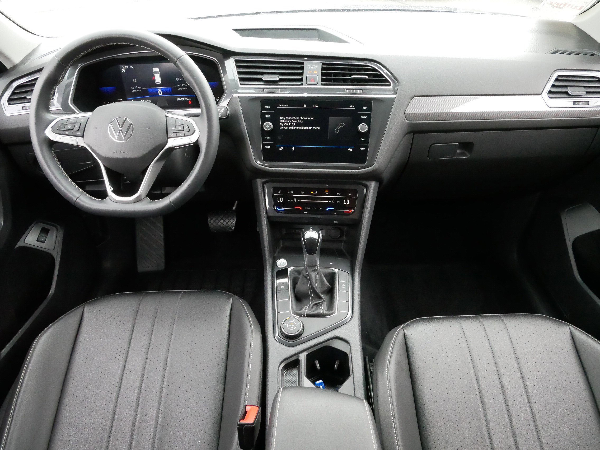 Certified 2022 Volkswagen Tiguan SE image 11