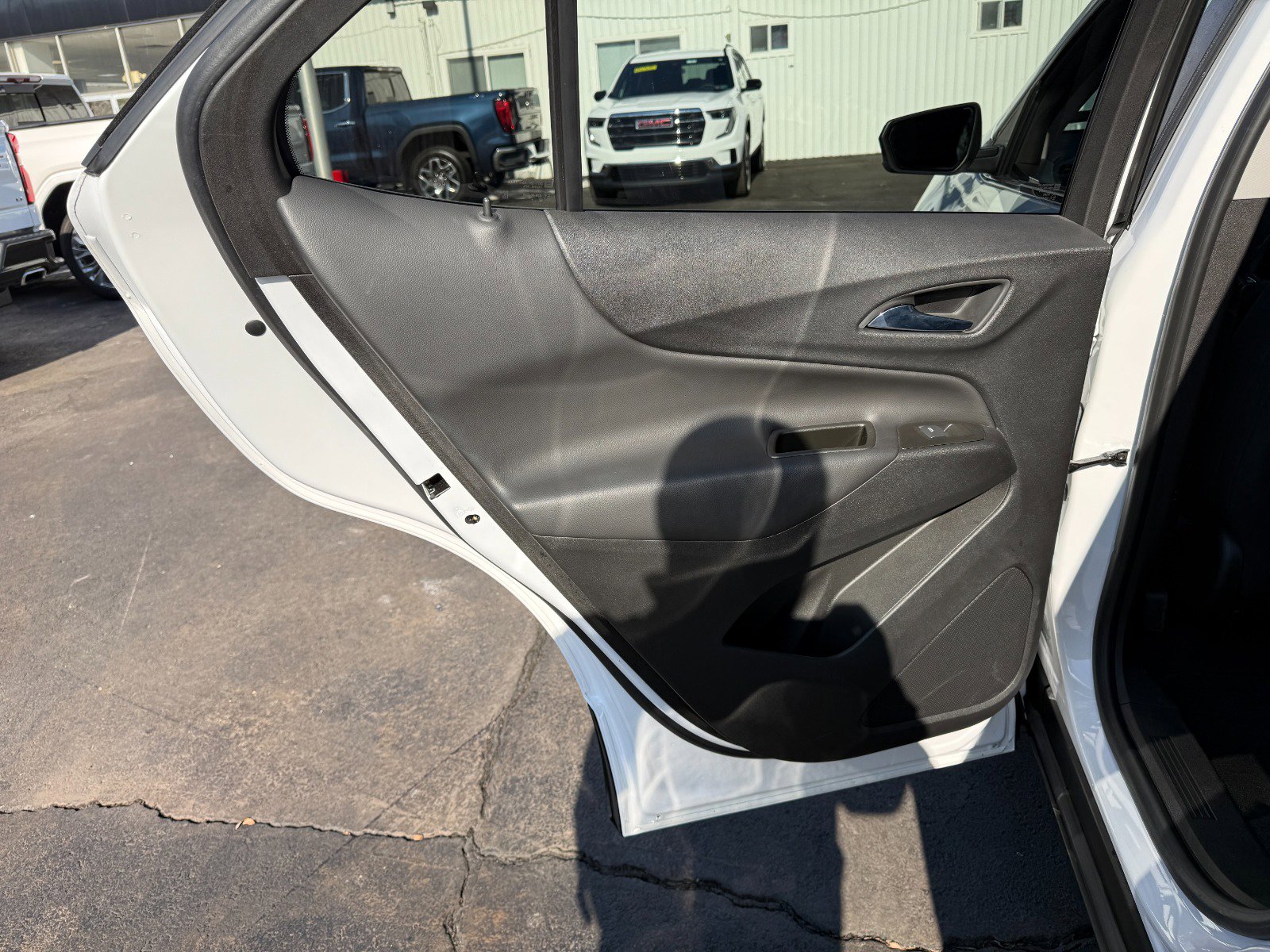 Used 2022 Chevrolet Equinox LT image 17