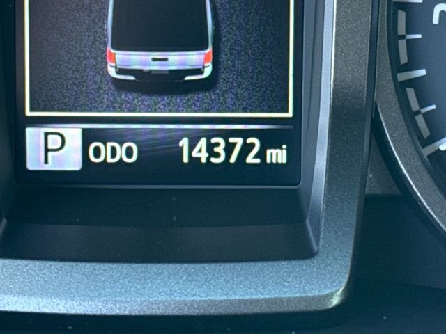 Used 2023 Toyota Tacoma TRD Off-Road image 19