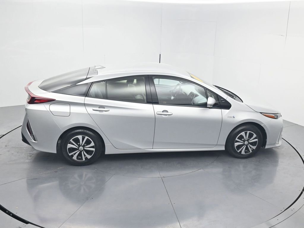 Used 2017 Toyota Prius Prime Plus w/ Carpet Mat Package FWD image 52