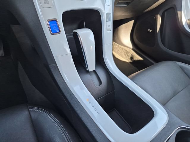 Used 2015 Chevrolet Volt Premium w/ Premium Trim Package FWD image 17