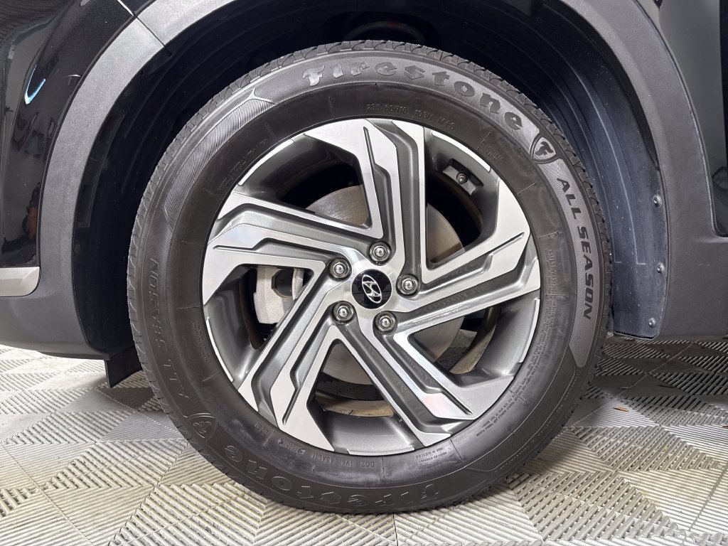 Used 2023 Hyundai Santa Fe SEL FWD image 25