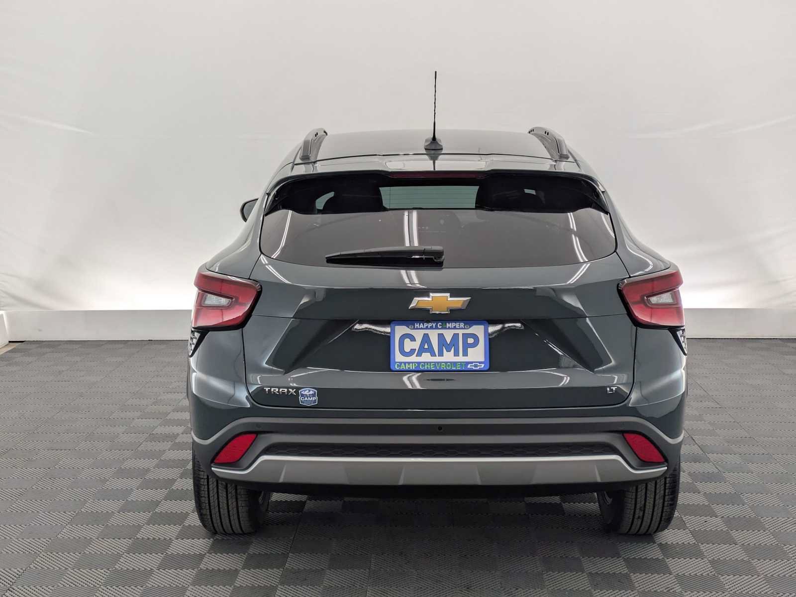 New 2026 Chevrolet Trax LT w/ Driver Confidence Package FWD image 5