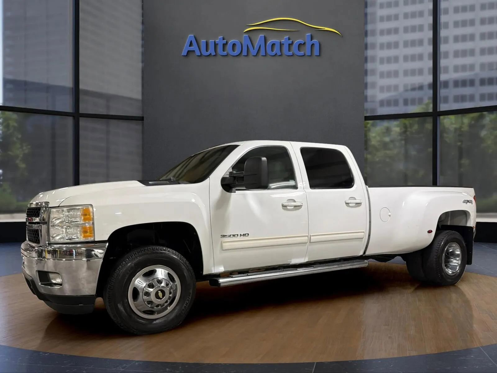 Used 2011 Chevrolet Silverado 3500 LTZ w/ LTZ Plus Package AWD/4WD image 5