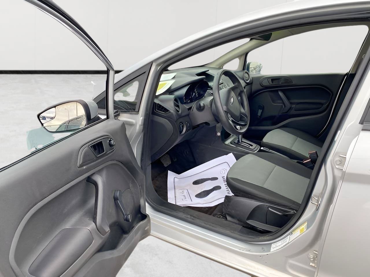 Used 2015 Ford Fiesta S FWD image 31