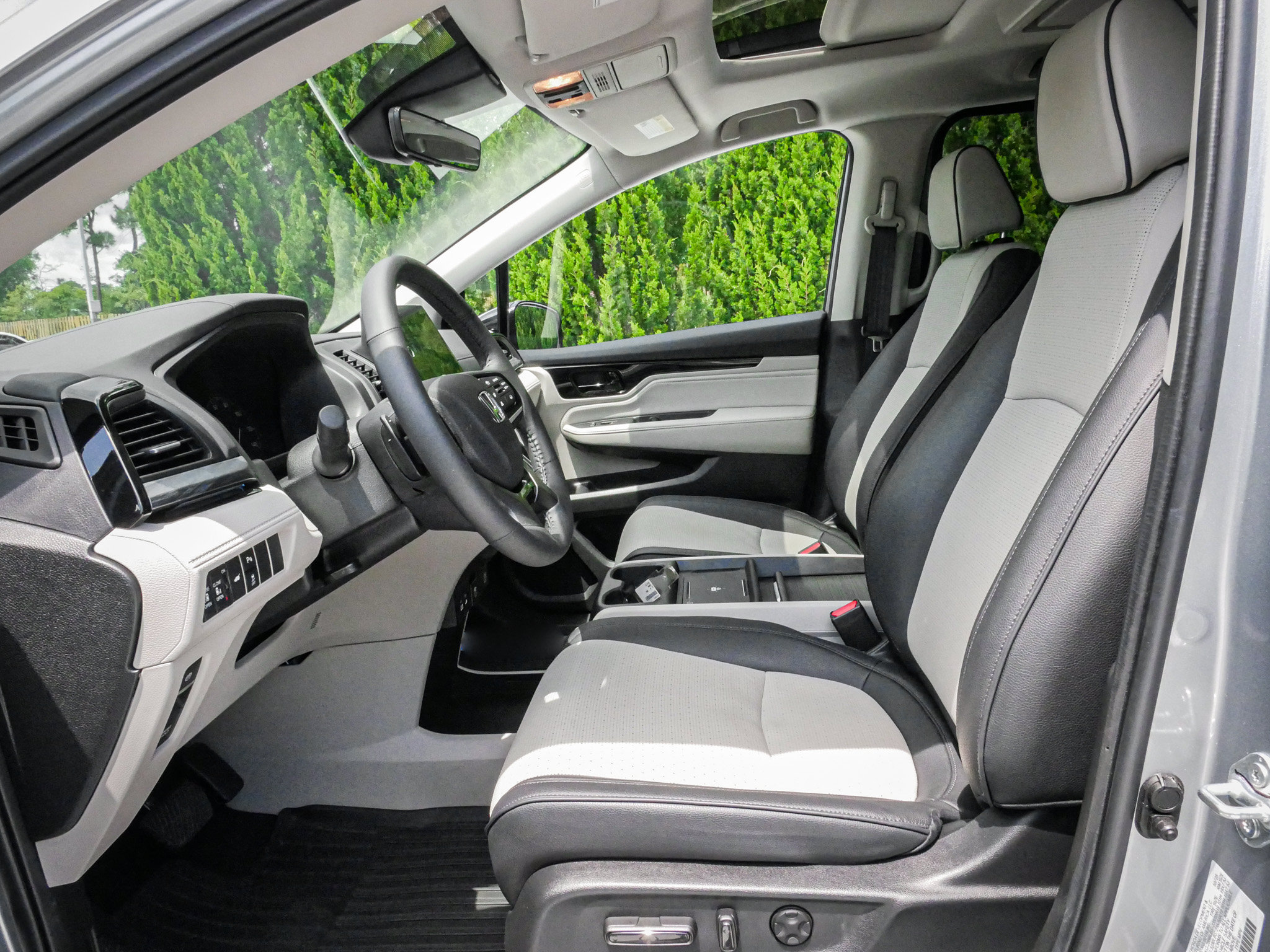 Certified 2026 Honda Odyssey Elite image 16