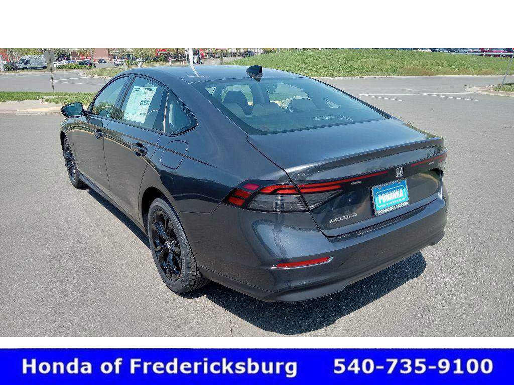 Certified 2025 Honda Accord SE image 7