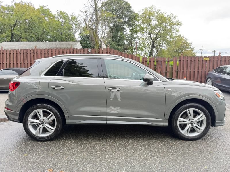 Used 2022 Audi Q3 2.0T Premium Plus w/ Premium Plus Package AWD/4WD image 5