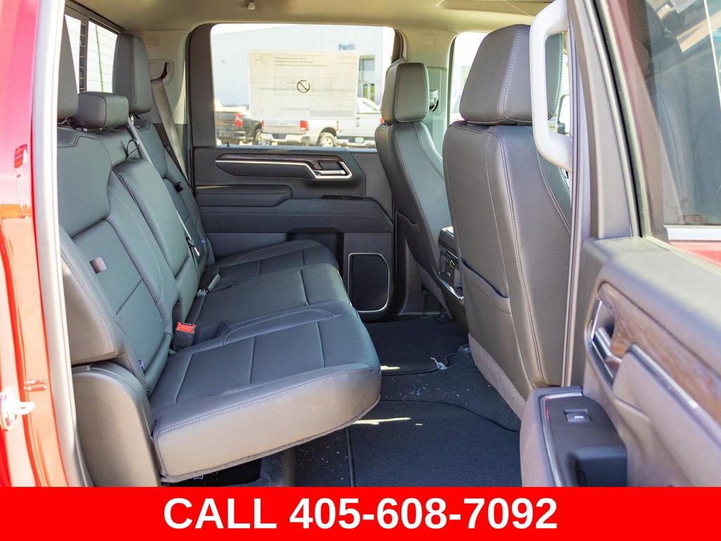 Used 2025 GMC Sierra 2500 SLT w/ SLT Premium Package AWD/4WD image 23