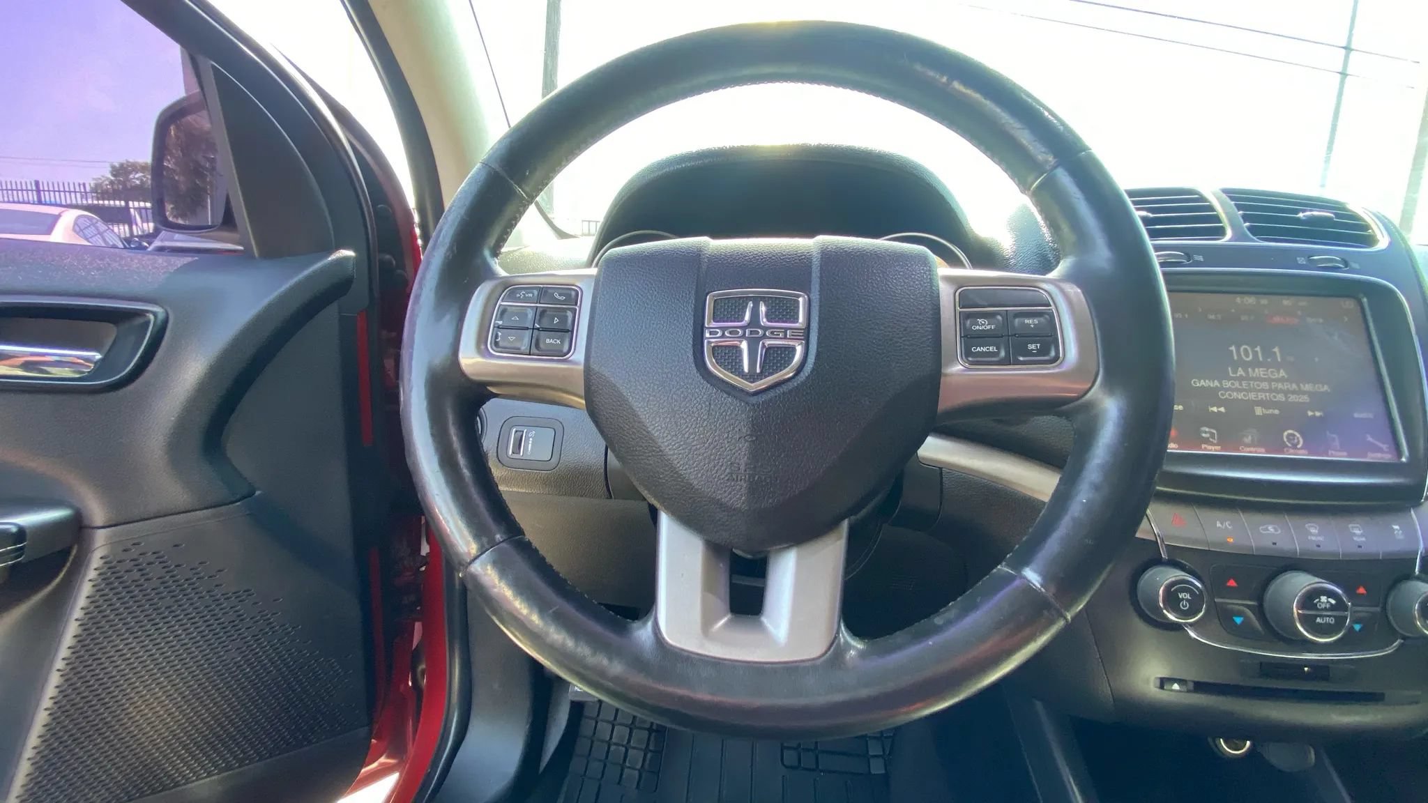 Used 2015 Dodge Journey Crossroad w/ Flexible Seating Group FWD image 8