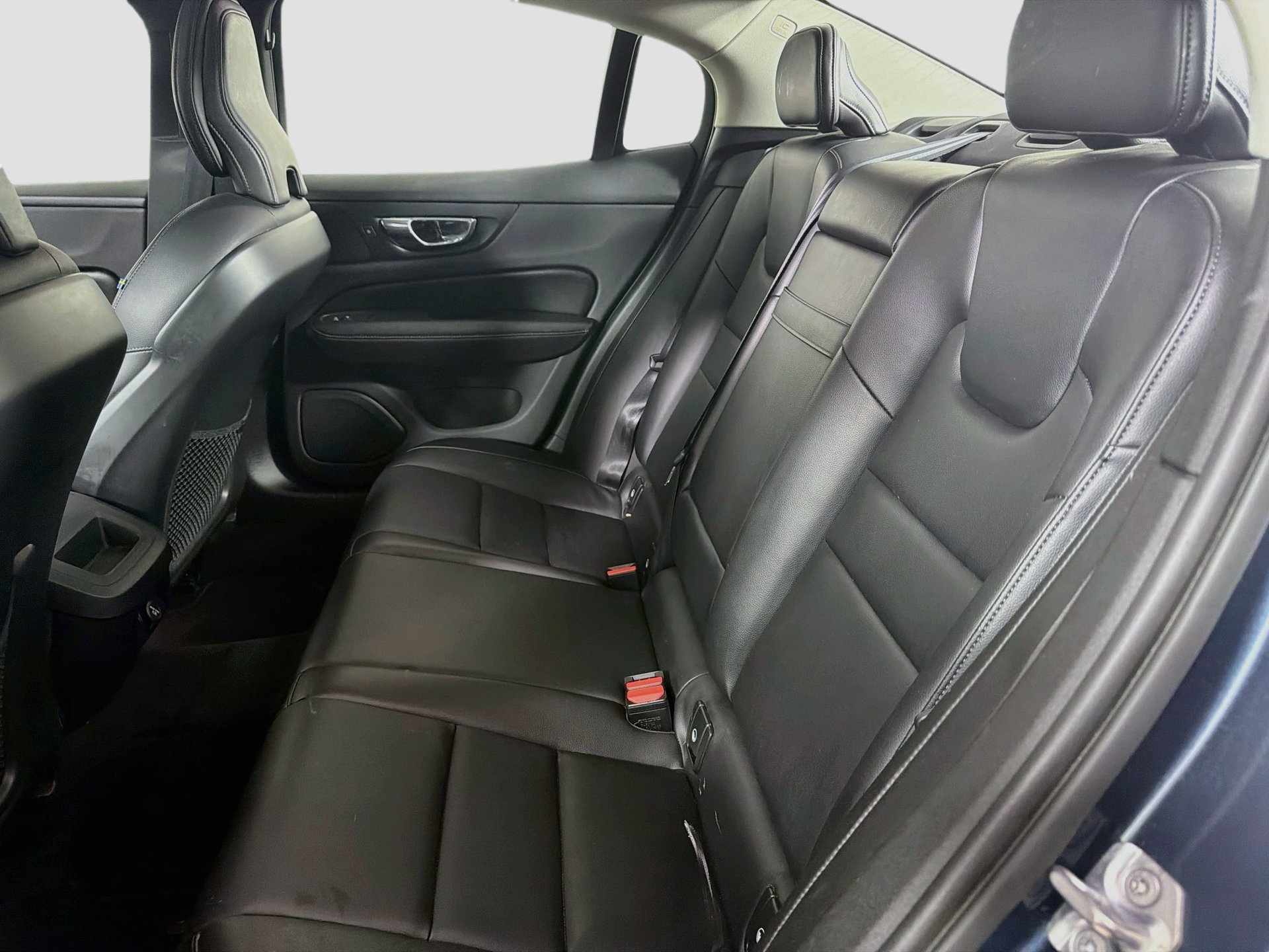 Used 2019 Volvo S60 T5 Momentum w/ Multimedia Package FWD image 25
