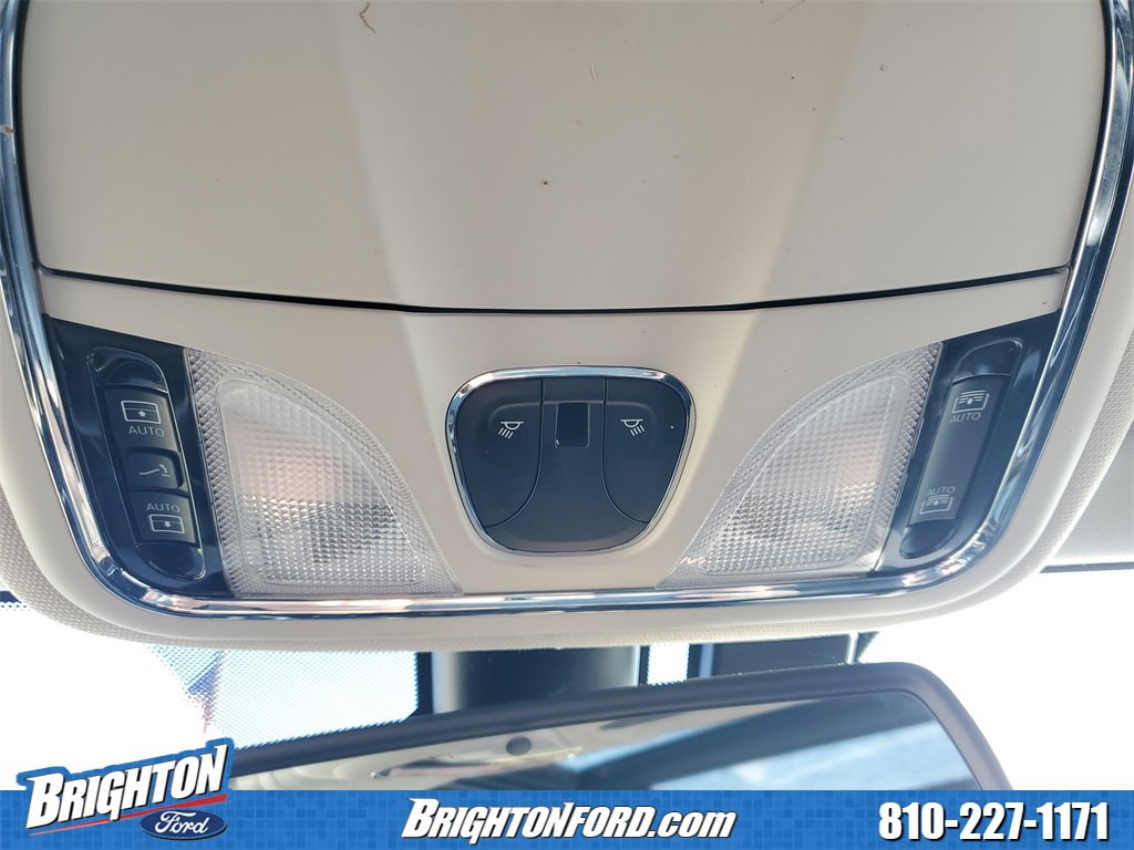 Used 2017 Jeep Cherokee Trailhawk image 31