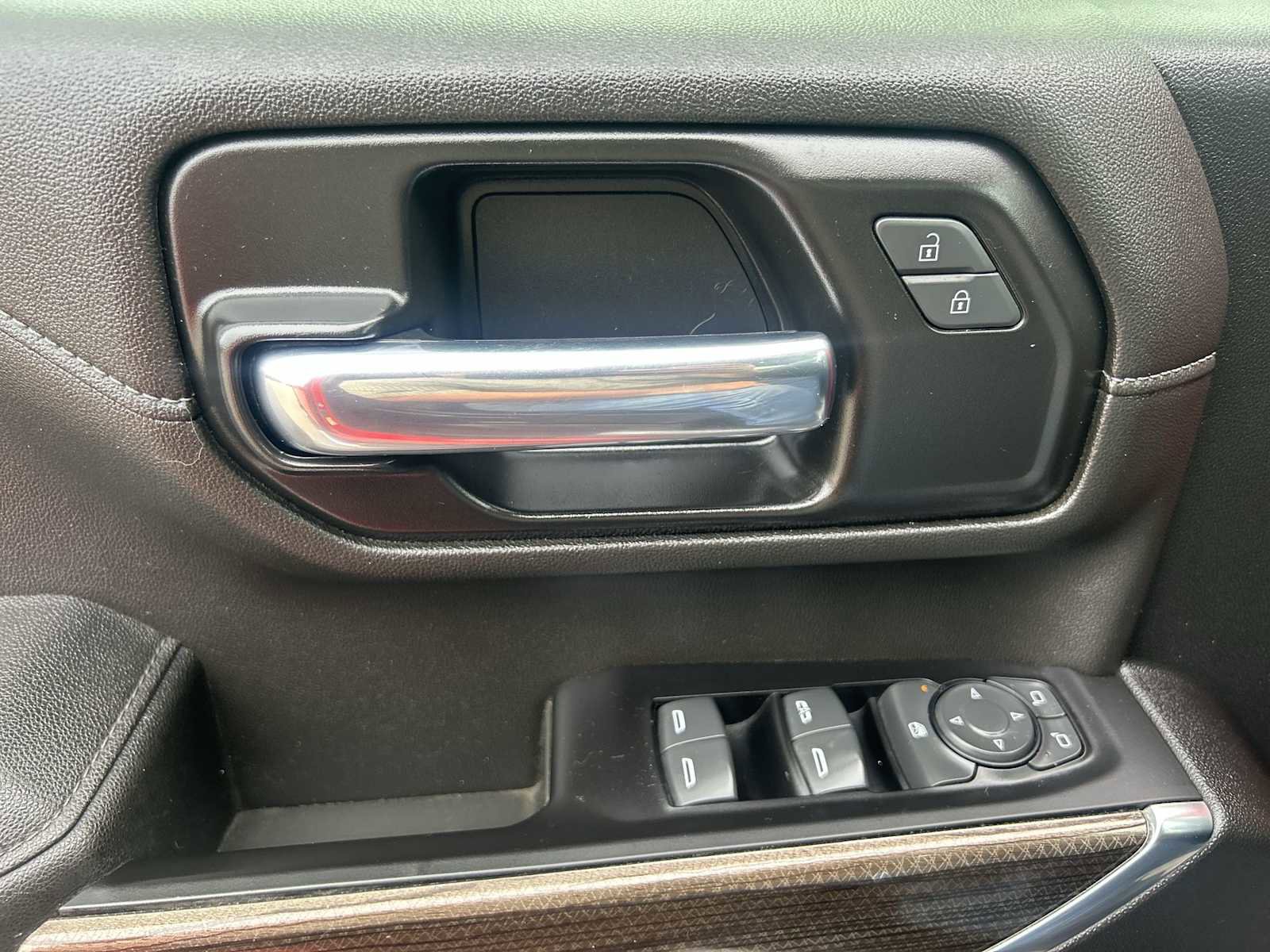 Used 2022 Chevrolet Silverado 2500 LT w/ Snow Plow Prep/Camper Package image 21