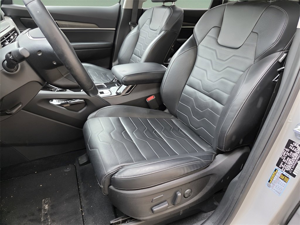 Used 2022 Kia Telluride SX w/ SX Prestige Package image 21