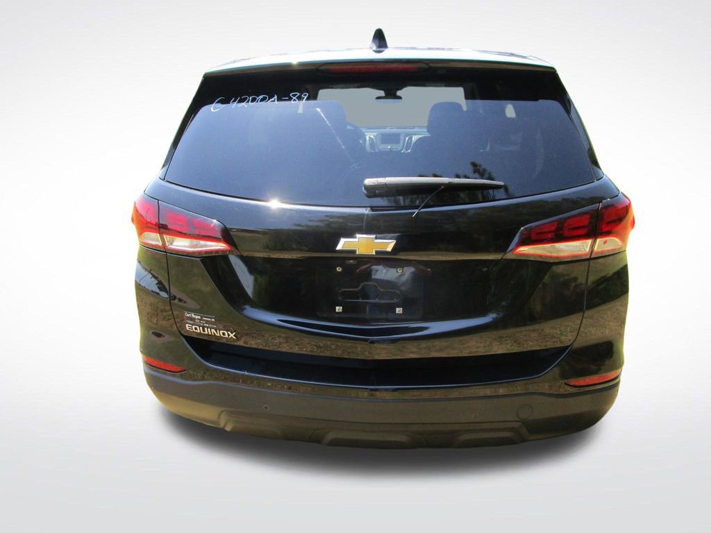 Used 2022 Chevrolet Equinox LS w/ LS Convenience Package FWD image 9