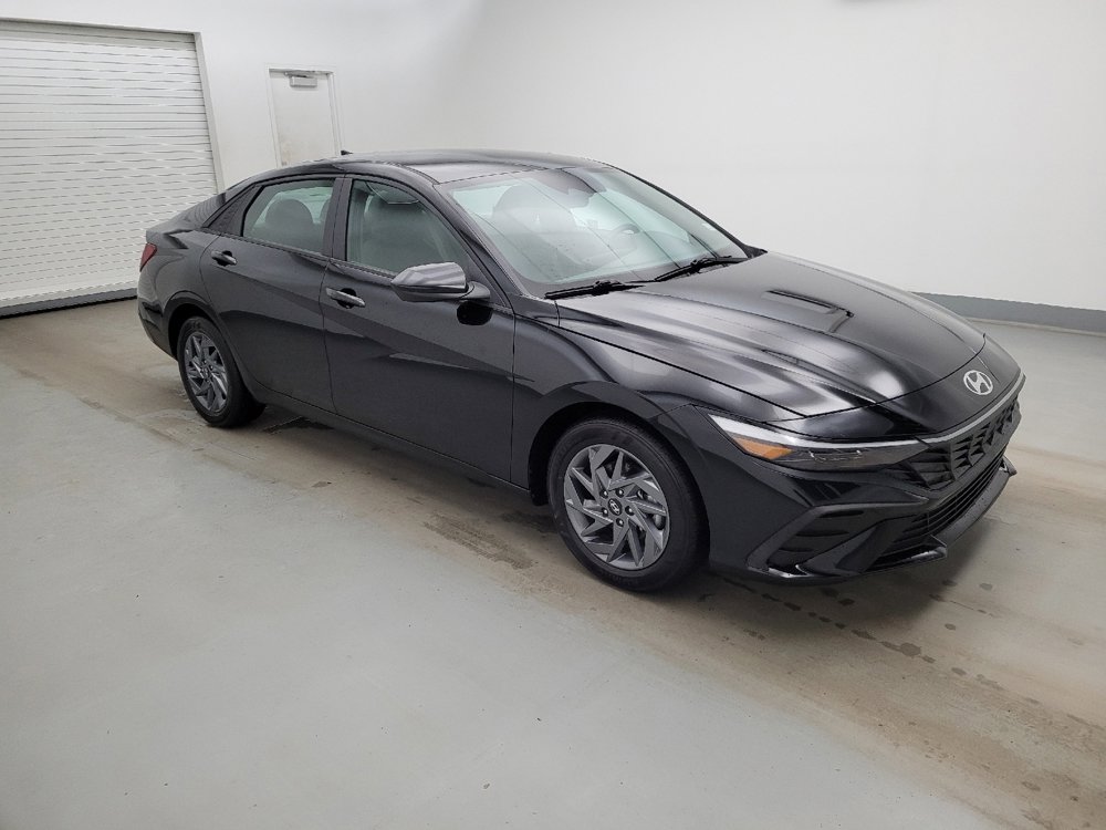 Used 2024 Hyundai Elantra SEL image 11