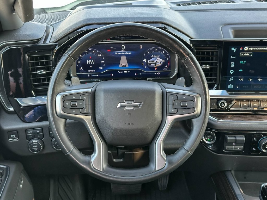 Used 2025 Chevrolet Silverado 1500 LT Trail Boss w/ LT Trail Boss Premium Package AWD/4WD image 27