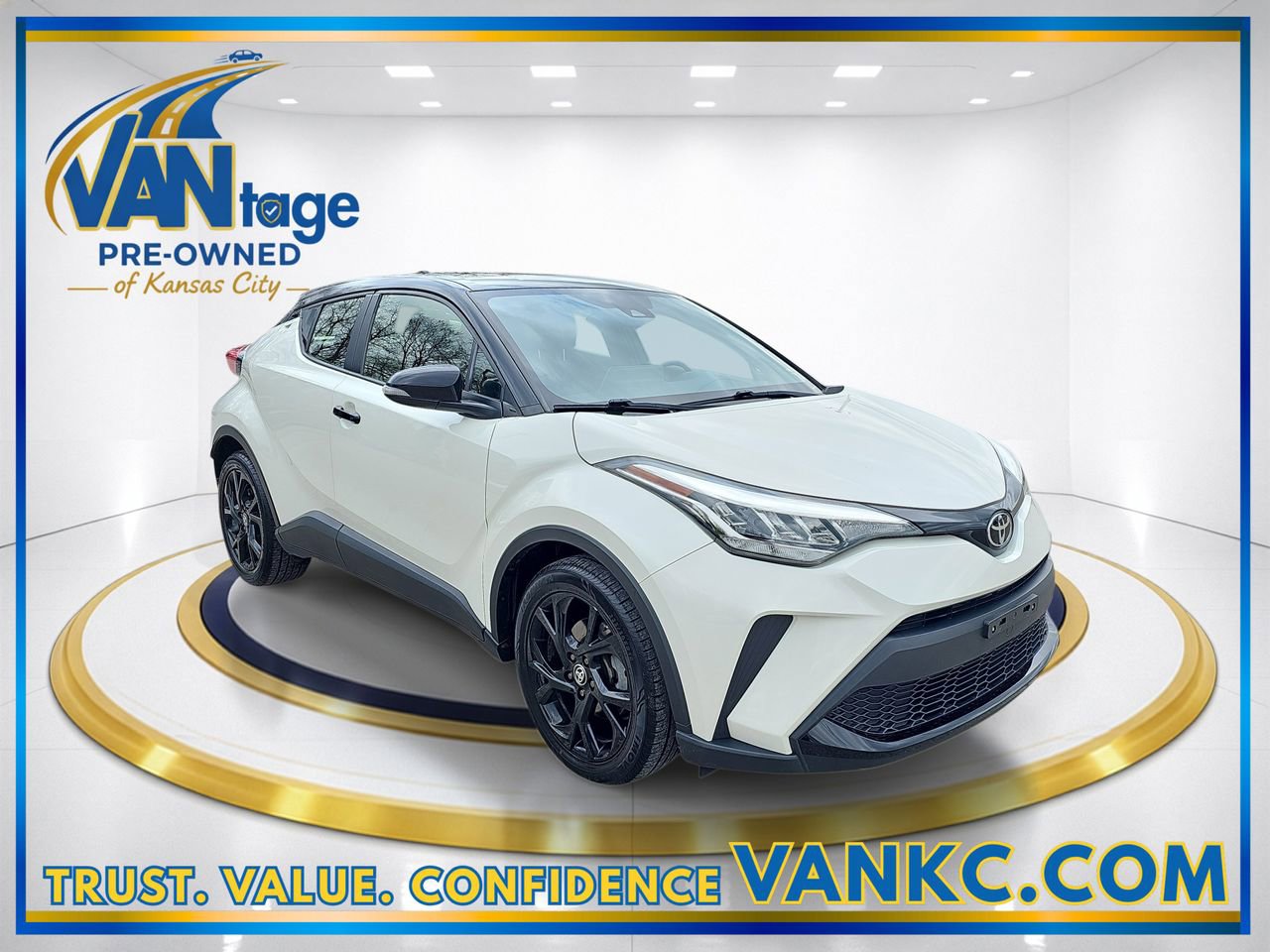 Used 2021 Toyota C-HR Nightshade FWD image 3