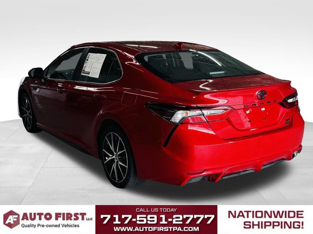 Used 2022 Toyota Camry SE image 5