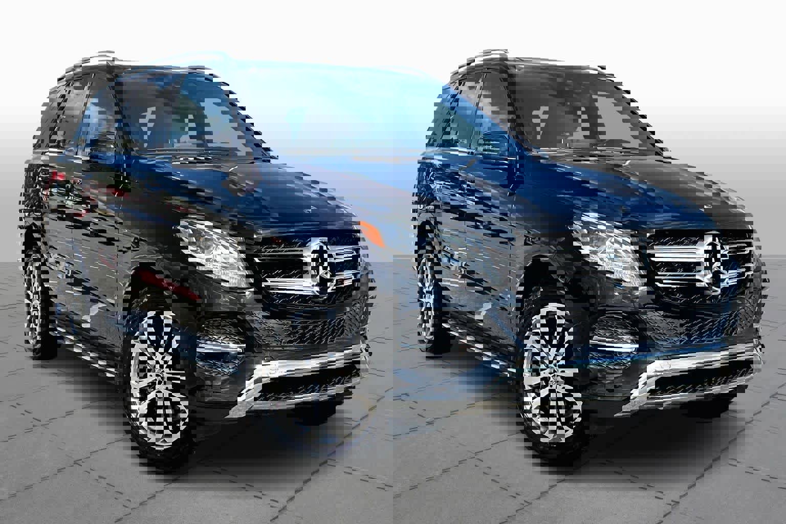 Used 2018 Mercedes-Benz GLE 350 image 3