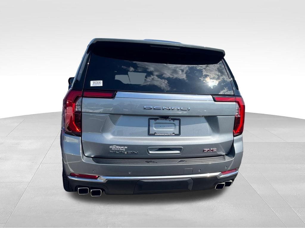 Used 2025 GMC Yukon XL Denali w/ Sun & Power Step Package AWD/4WD image 4