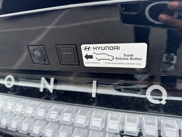 Used 2024 Hyundai Ioniq 6 Limited image 36