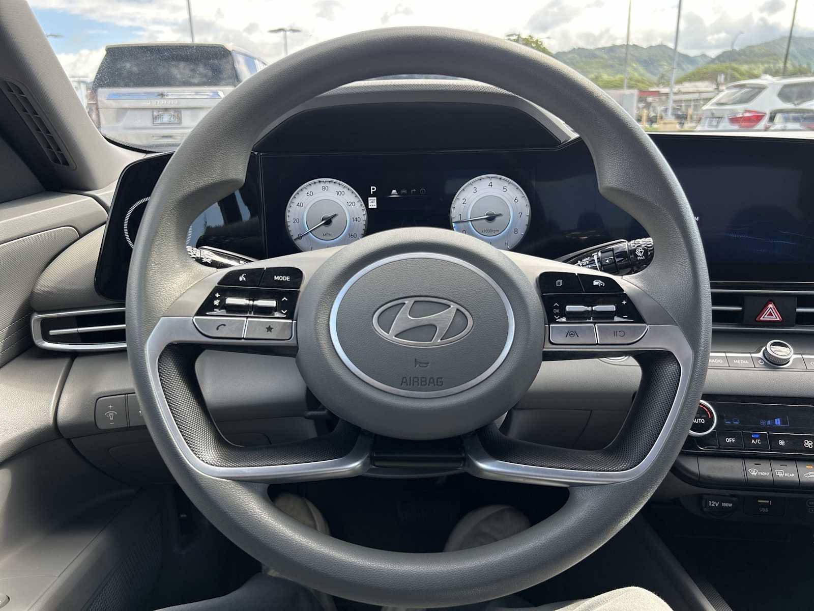 Used 2024 Hyundai Elantra SEL FWD image 11