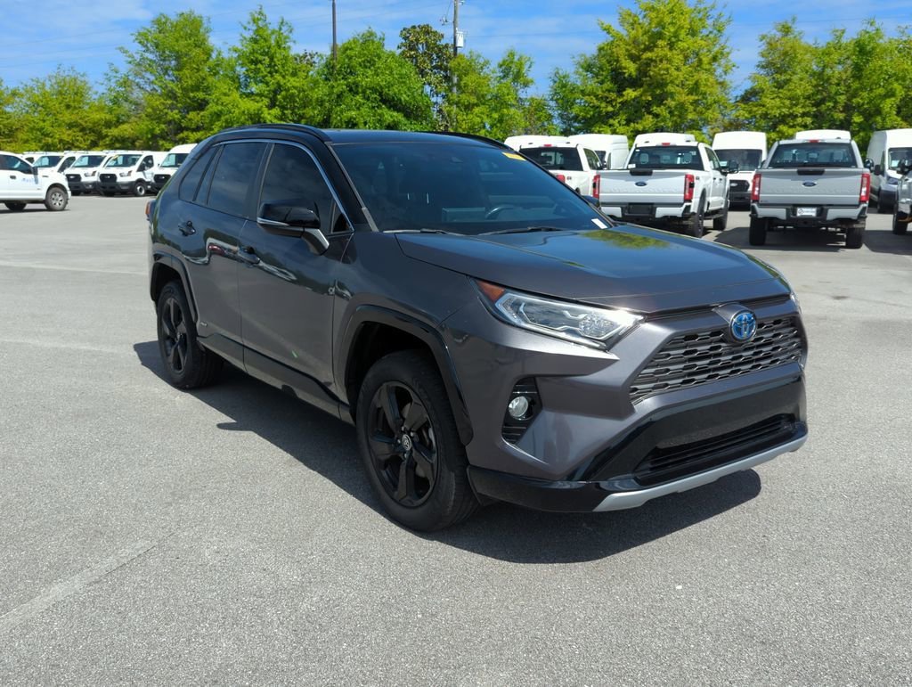 Used 2020 Toyota RAV4 XSE w/ XSE Grade Weather Package AWD/4WD image 9