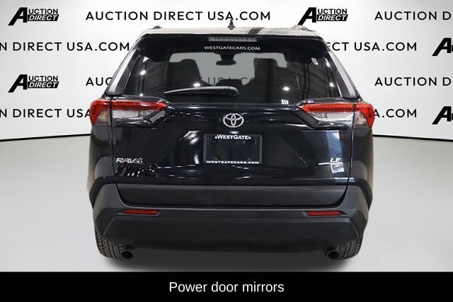 Used 2021 Toyota RAV4 LE image 6
