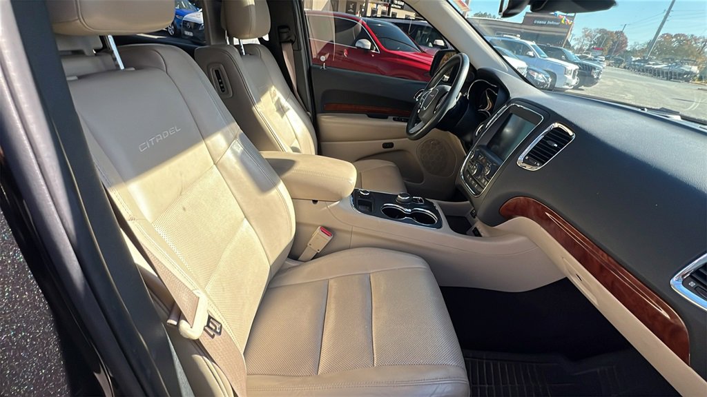 Used 2016 Dodge Durango Citadel w/ Premium Entertainment Group image 18