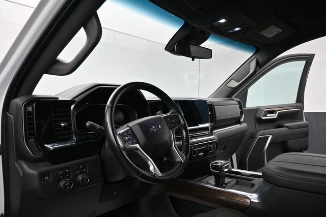Used 2023 Chevrolet Silverado 1500 LT Trail Boss w/ Protection Package AWD/4WD image 17