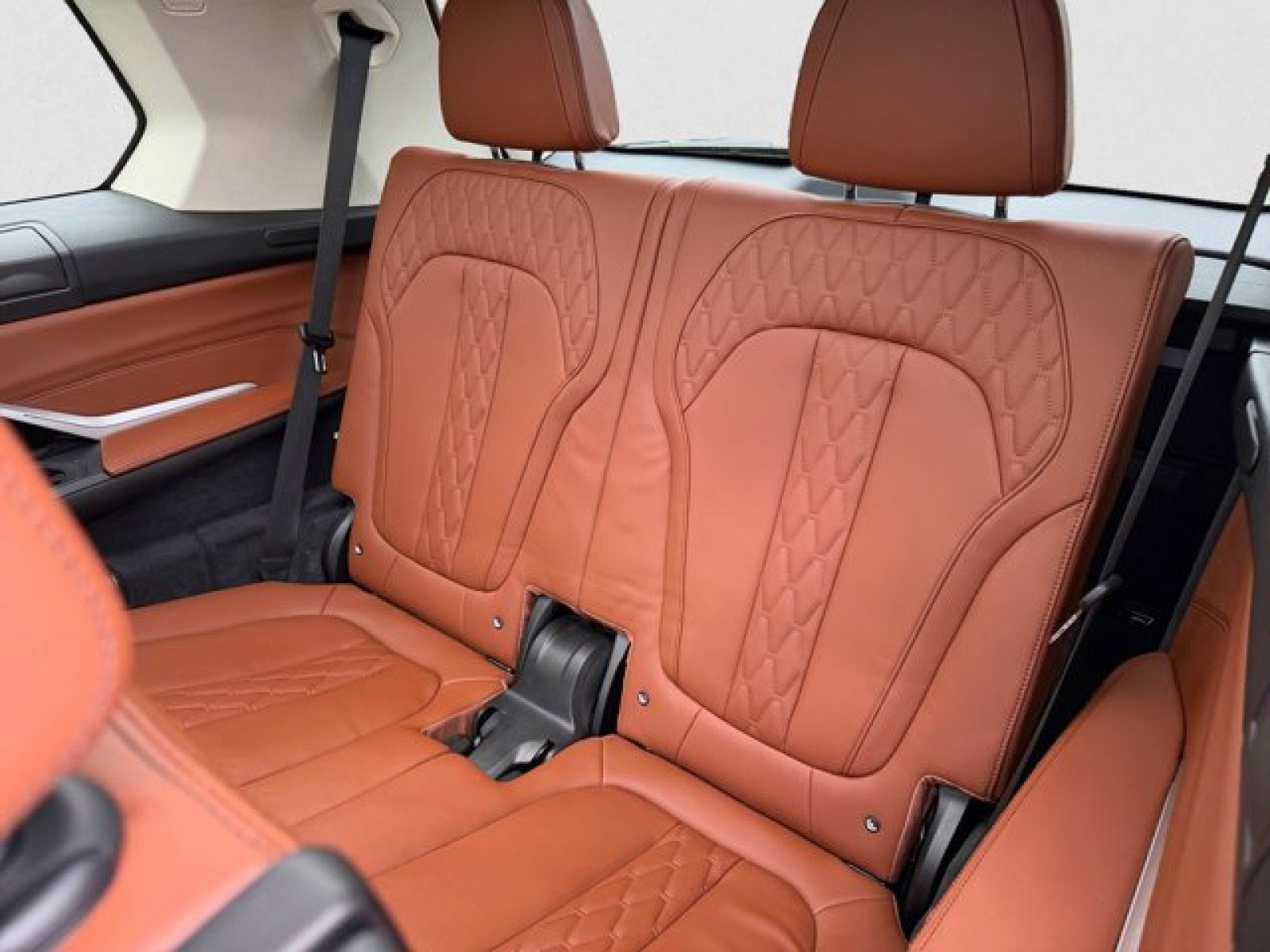 Used 2022 BMW X7 xDrive40i w/ Premium Package AWD/4WD image 19