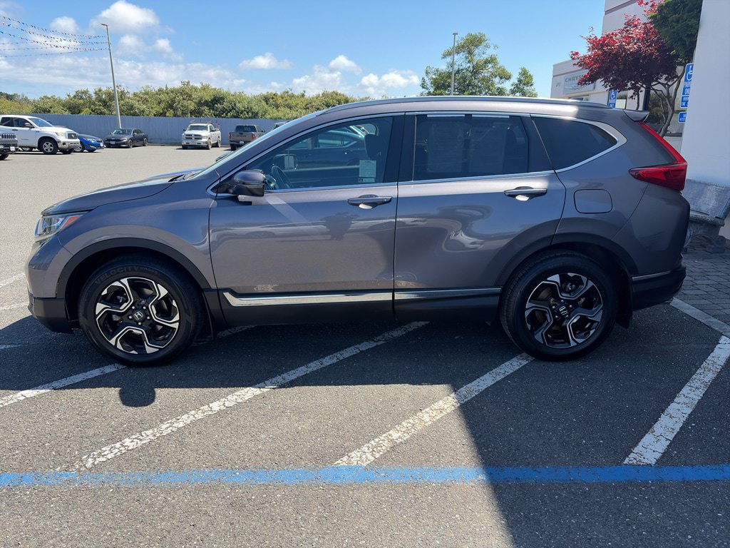 Used 2018 Honda CR-V Touring image 3