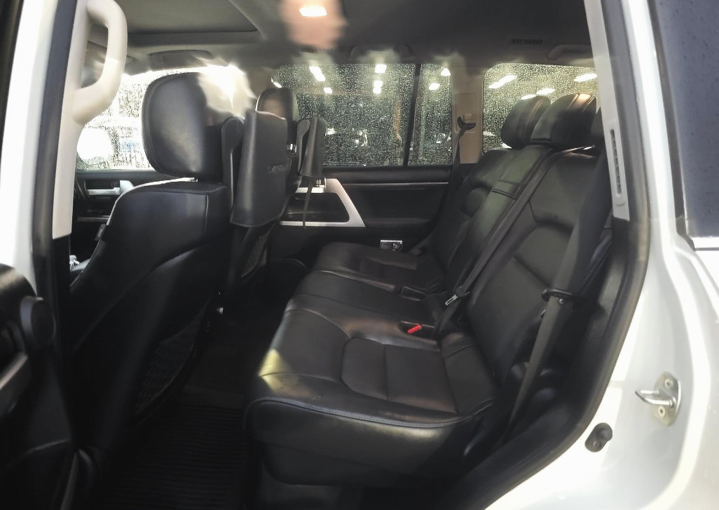 Used 2018 Toyota Land Cruiser AWD/4WD image 7