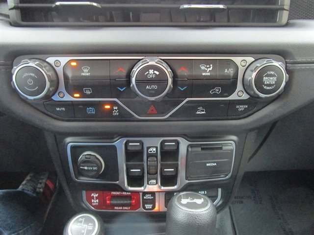 Used 2024 Jeep Wrangler Unlimited Rubicon 4xe image 34