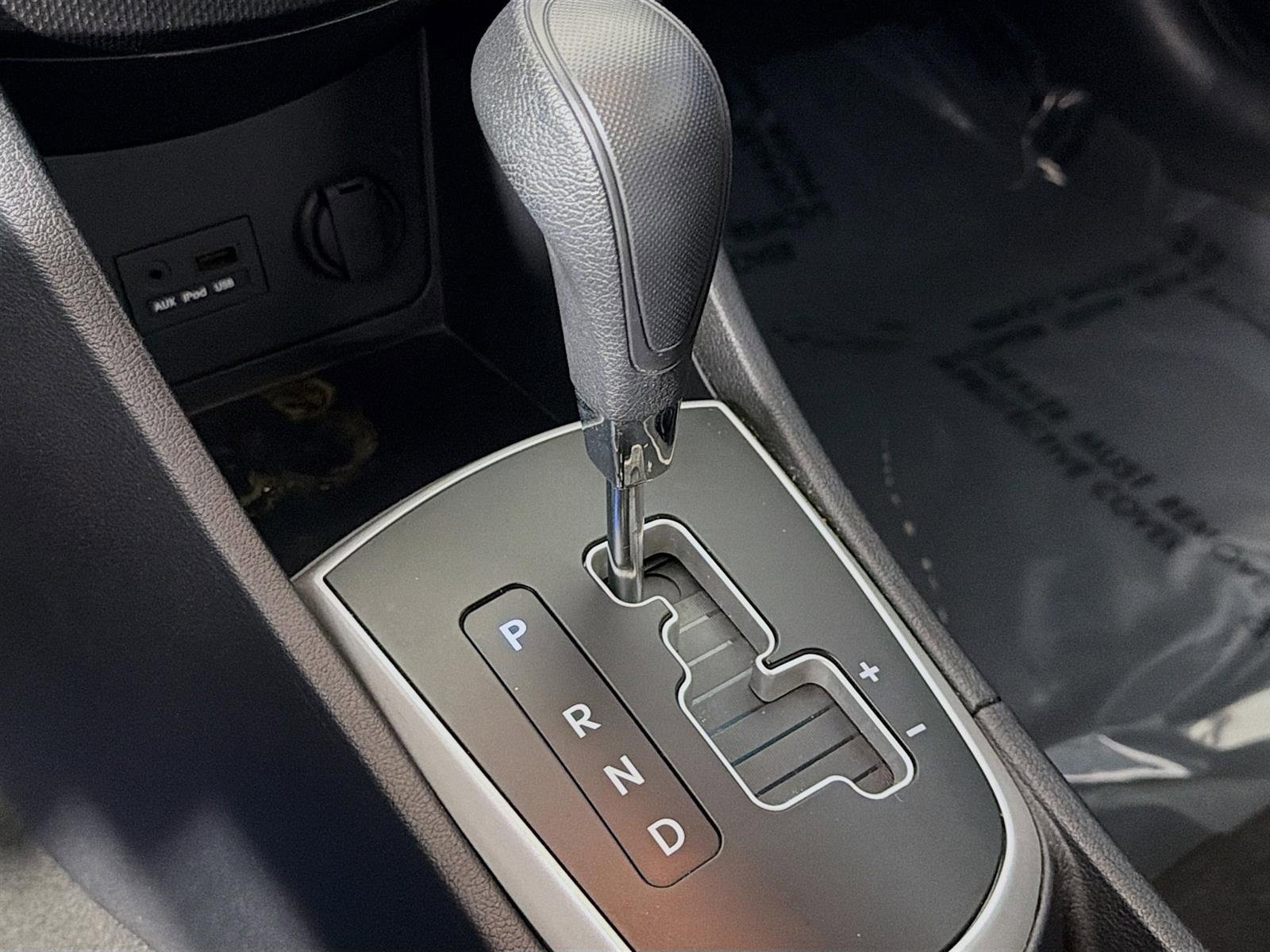 Used 2012 Hyundai Accent GS image 17