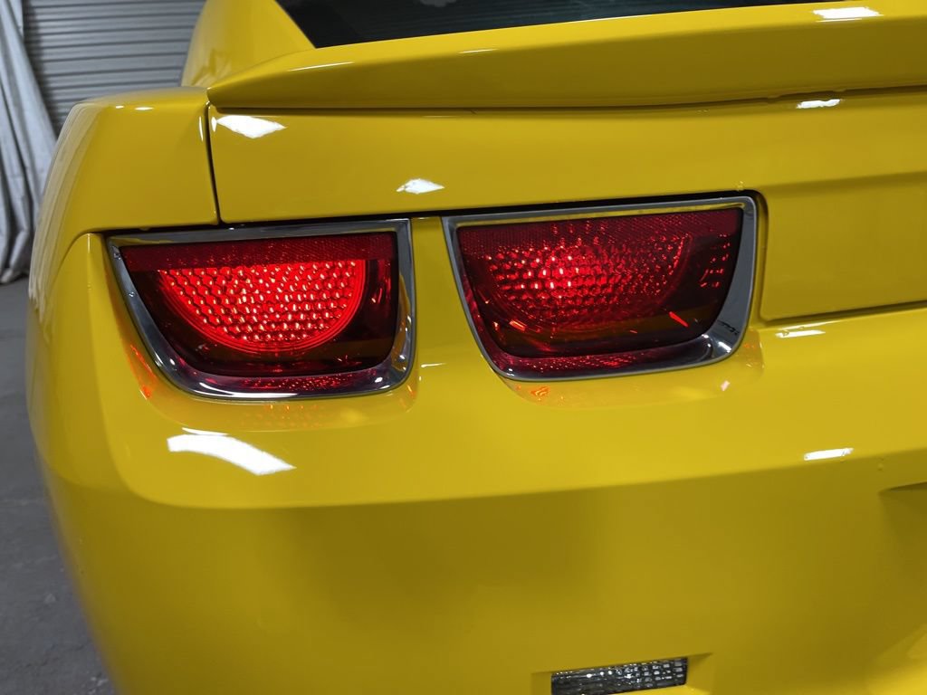 Used 2010 Chevrolet Camaro SS w/ LPO, Ground Effects Package RWD image 30
