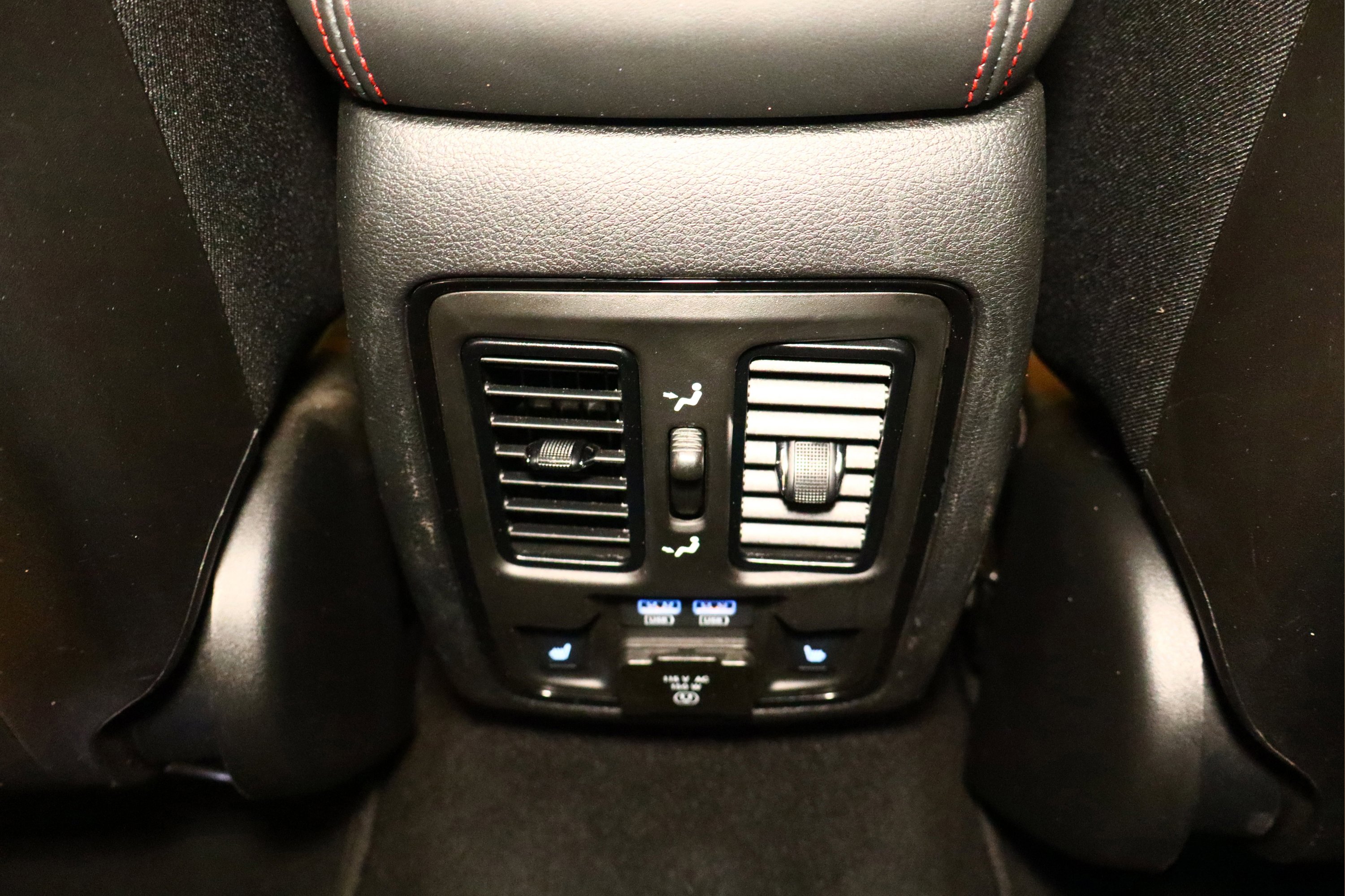 Used 2024 Dodge Durango GT image 40