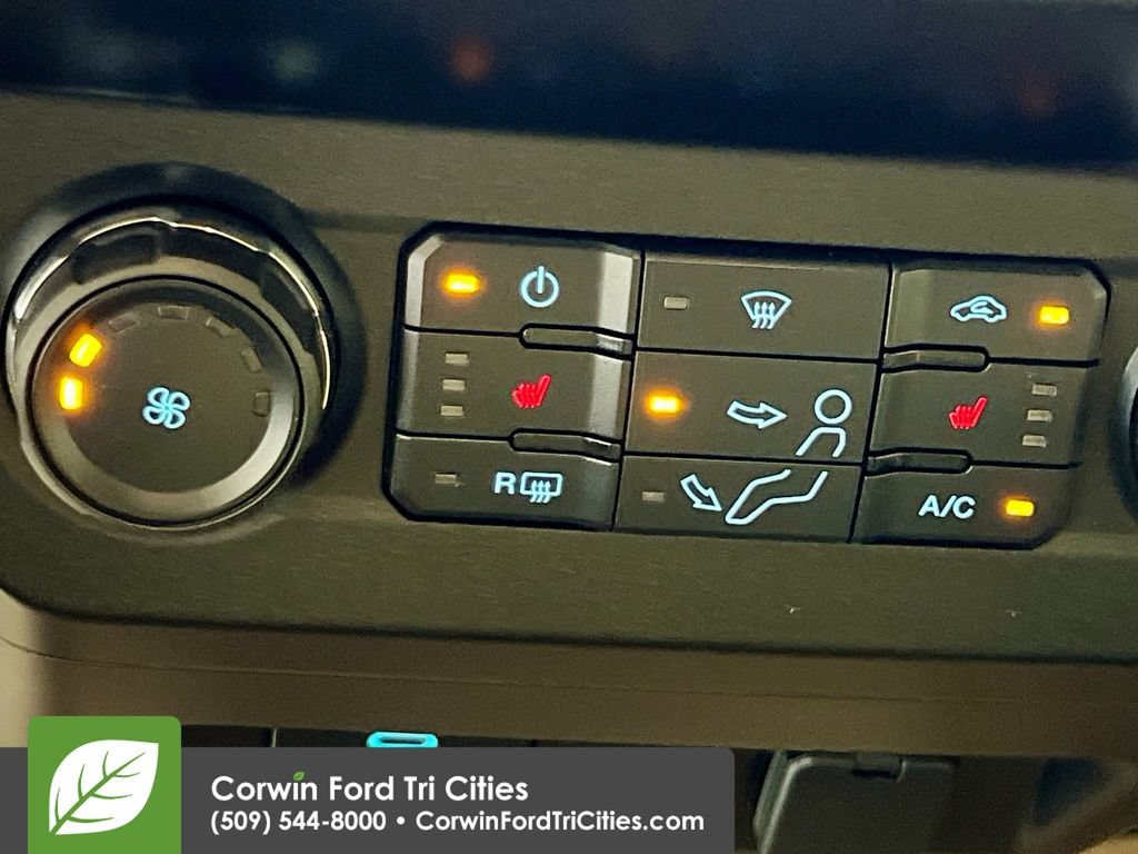Used 2020 Ford F250 XLT w/ XLT Premium Package AWD/4WD image 23