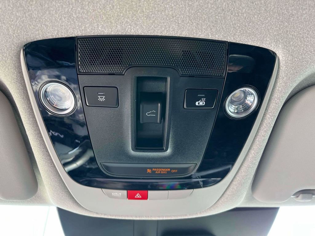 Used 2023 Kia Niro EX Touring image 23