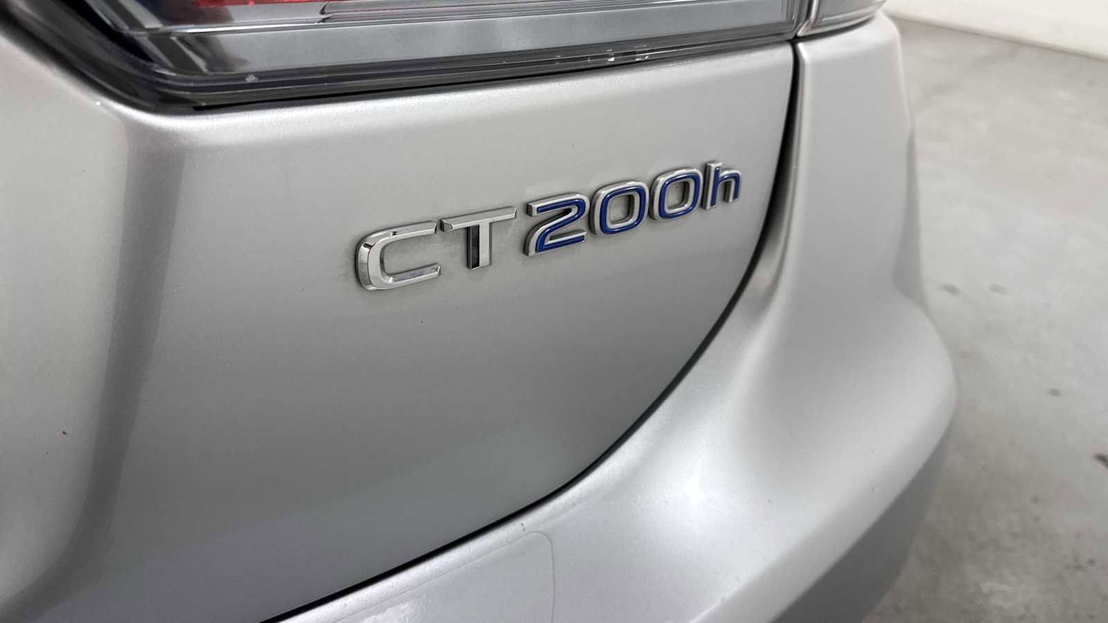 Used 2015 Lexus CT 200h image 28