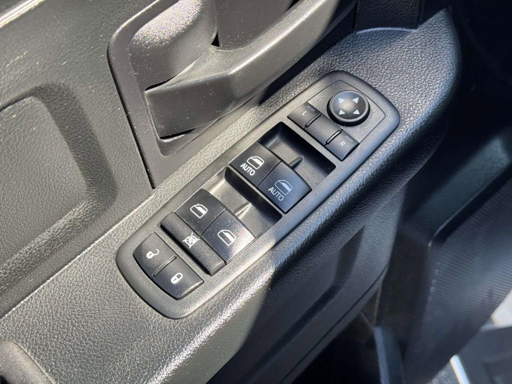 Used 2018 RAM 1500 Express w/ Express Value Package AWD/4WD image 15