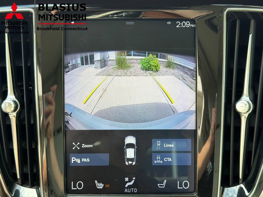 Used 2019 Volvo S60 T5 Momentum w/ Multimedia Package FWD image 31