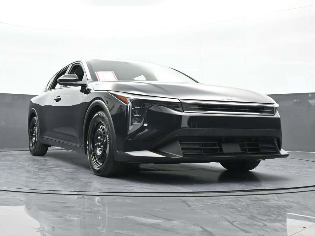 Used 2025 Kia K4 LX image 64