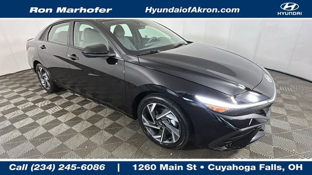 Certified 2025 Hyundai Elantra SEL FWD image 1