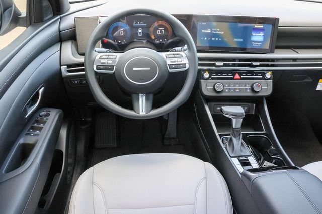New 2027 Hyundai Santa Cruz SE FWD image 14