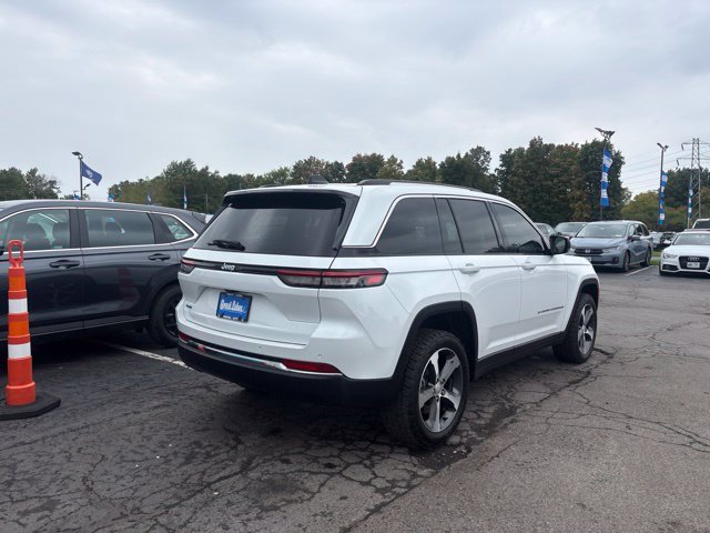Used 2023 Jeep Grand Cherokee 4WD 4xe image 4
